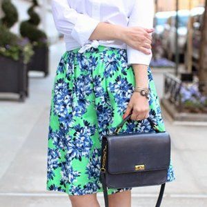 Like New J.Crew Green & Blue Floral A-Line Patio Skirt in Photo Floral Size 2